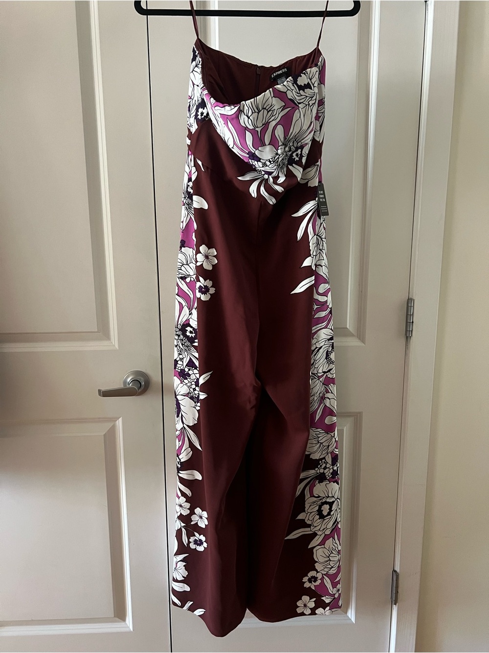 Express Strapless Floral Wide-Leg Jumpsuit in Burgundy with White & Pink Accents - Picture 4 of 5